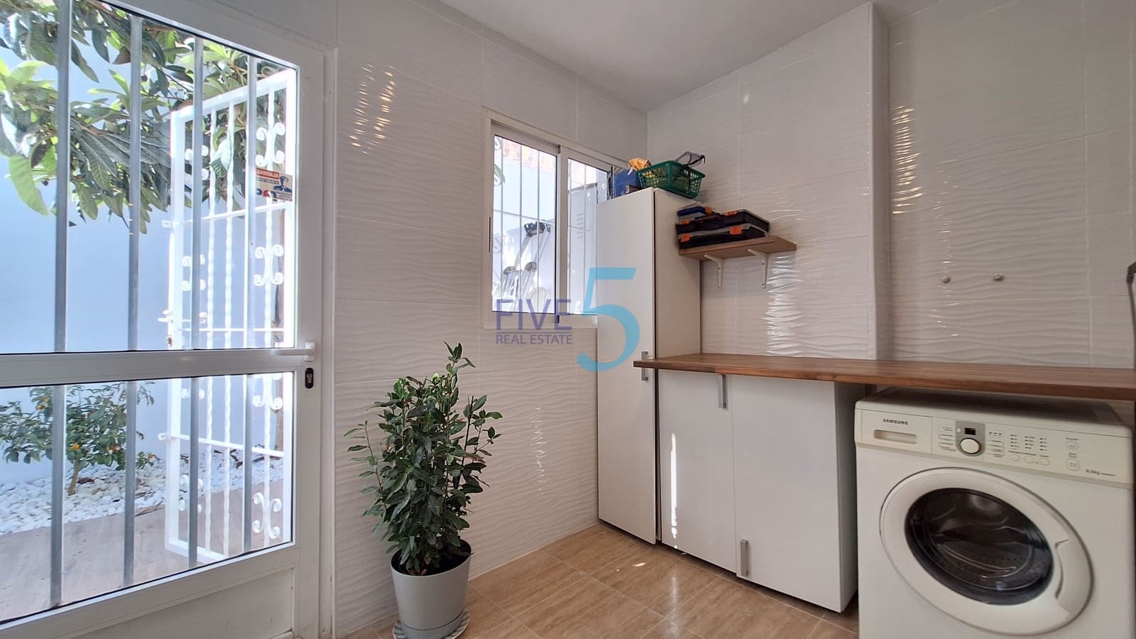 2 makuuhuone Paritalo myytävänä paikassa Playa Flamenca - 204 000 € (Ref: 10018793)