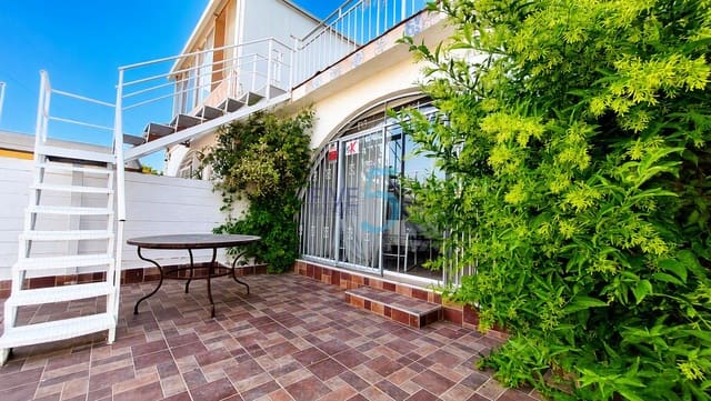 2 makuuhuone Paritalo myytävänä paikassa Playa Flamenca, Orihuela - 204 000 € (Ref: 10018793)
