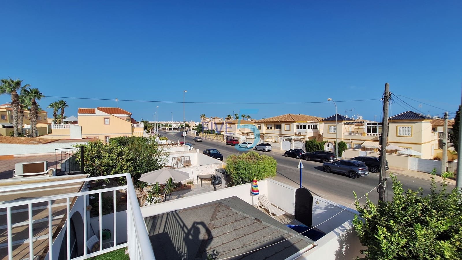 2 makuuhuone Paritalo myytävänä paikassa Playa Flamenca - 204 000 € (Ref: 10018793)
