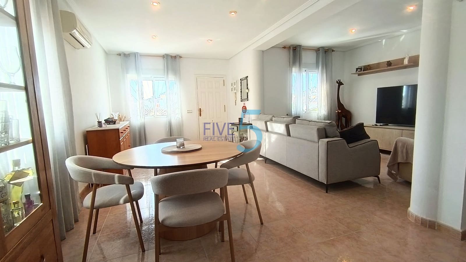 3 quarto Moradia para venda em Ciudad Quesada com piscina - 265 000 € (Ref: 10019403)