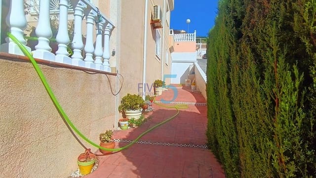 3 quarto Moradia para venda em Ciudad Quesada, Rojales com piscina - 265 000 € (Ref: 10019403)