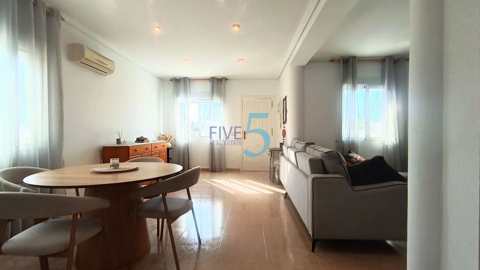 3 quarto Moradia para venda em Ciudad Quesada com piscina - 265 000 € (Ref: 10019403)