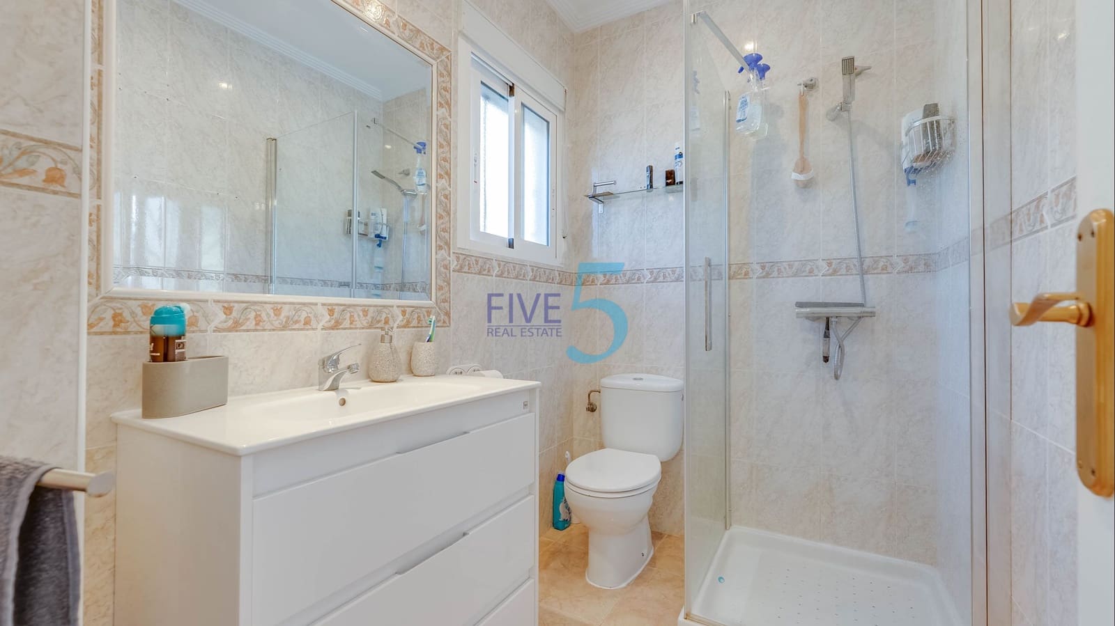 3 bedroom Villa for sale in Ciudad Quesada with pool garage - € 265,000 (Ref: 10019403)