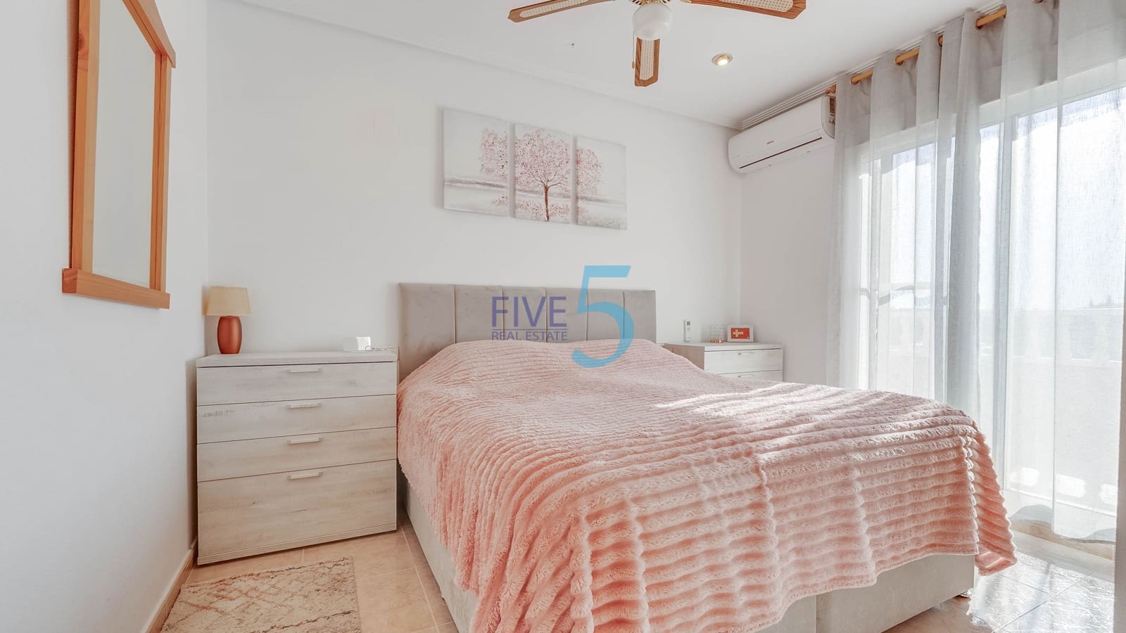 3 bedroom Villa for sale in Ciudad Quesada with pool garage - € 265,000 (Ref: 10019403)