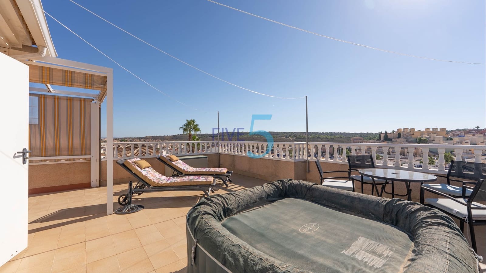 3 bedroom Villa for sale in Ciudad Quesada with pool garage - € 265,000 (Ref: 10019403)