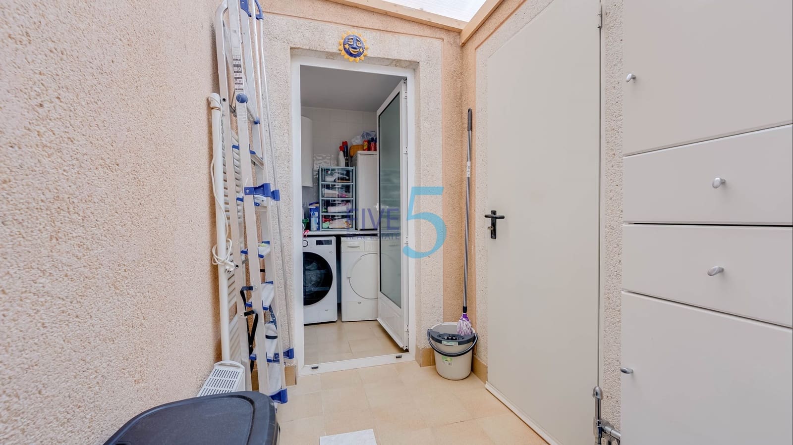 3 bedroom Villa for sale in Ciudad Quesada with pool garage - € 265,000 (Ref: 10019403)