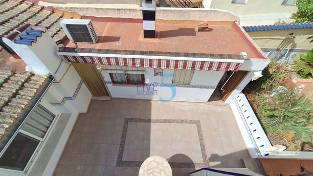 Pareado de 4 habitaciones en Benijófar en venta con garaje - 318.000 € (Ref: 10019404)