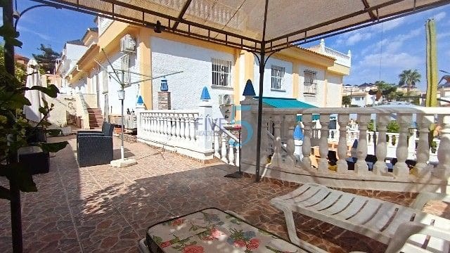 3 makuuhuone Huvila myytävänä paikassa Ciudad Quesada, Rojales mukana uima-altaan - 265 000 € (Ref: 10019405)