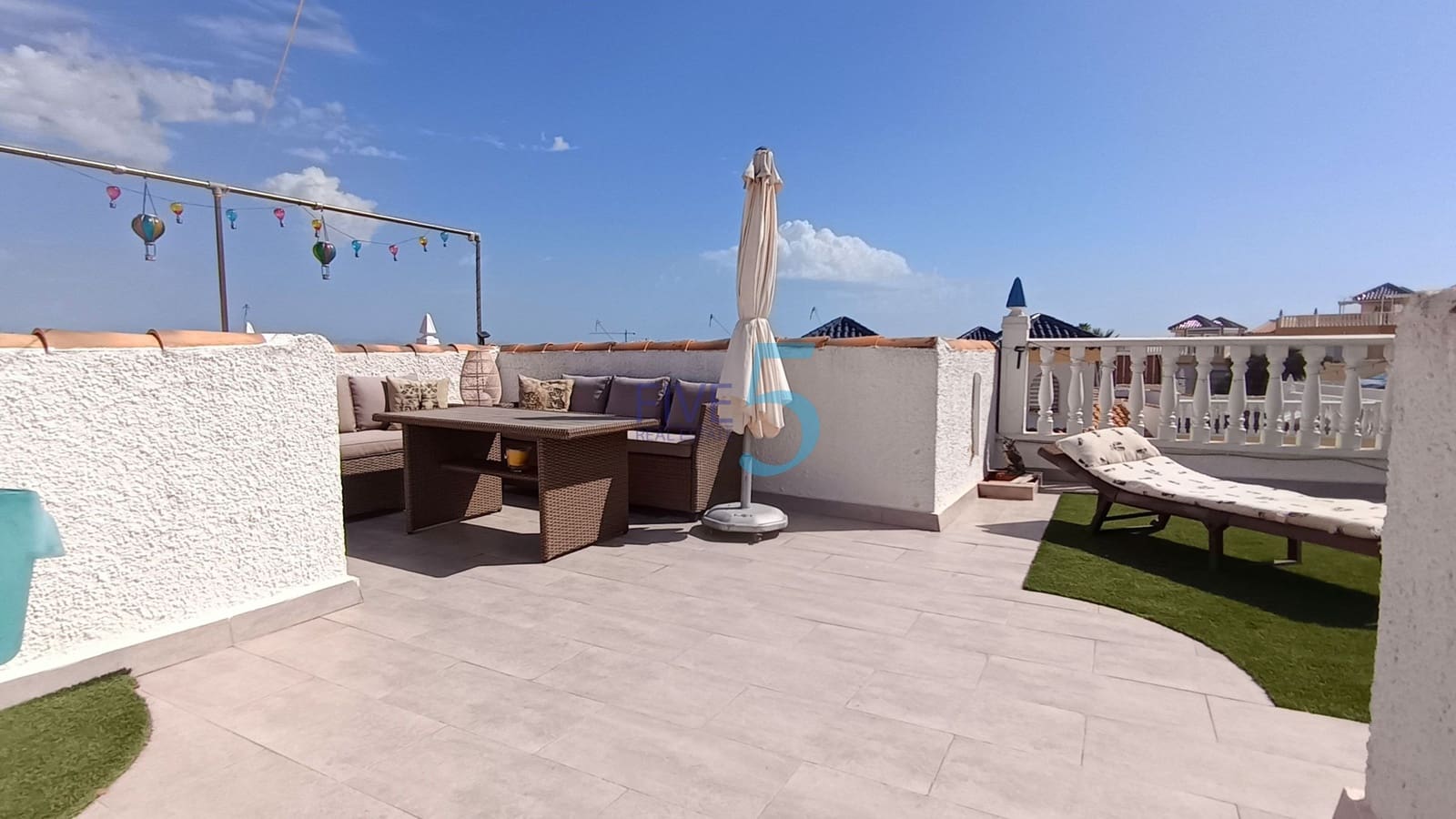 3 makuuhuone Huvila myytävänä paikassa Ciudad Quesada mukana uima-altaan - 265 000 € (Ref: 10019405)