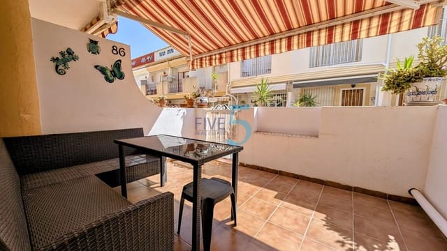 3 soveværelse Byhus til salg i Playa Flamenca, Orihuela med swimmingpool - € 184.900 (Ref: 10019565)