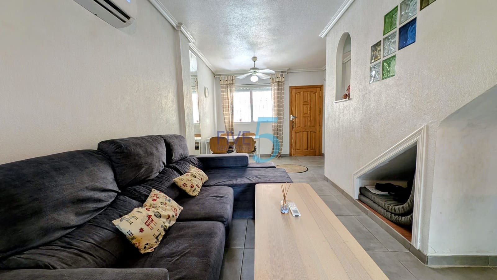 3 soveværelse Byhus til salg i Playa Flamenca med swimmingpool - € 184.900 (Ref: 10019565)