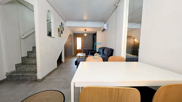 3 soveværelse Byhus til salg i Playa Flamenca, Orihuela med swimmingpool - € 184.900 (Ref: 10019565)