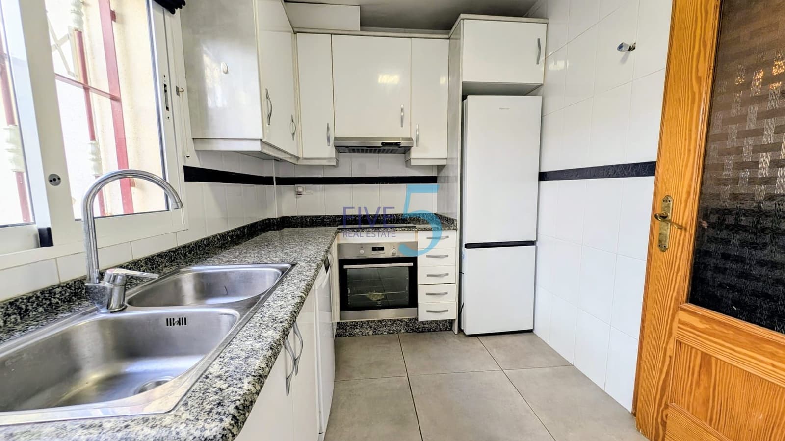 3 soveværelse Byhus til salg i Playa Flamenca med swimmingpool - € 184.900 (Ref: 10019565)