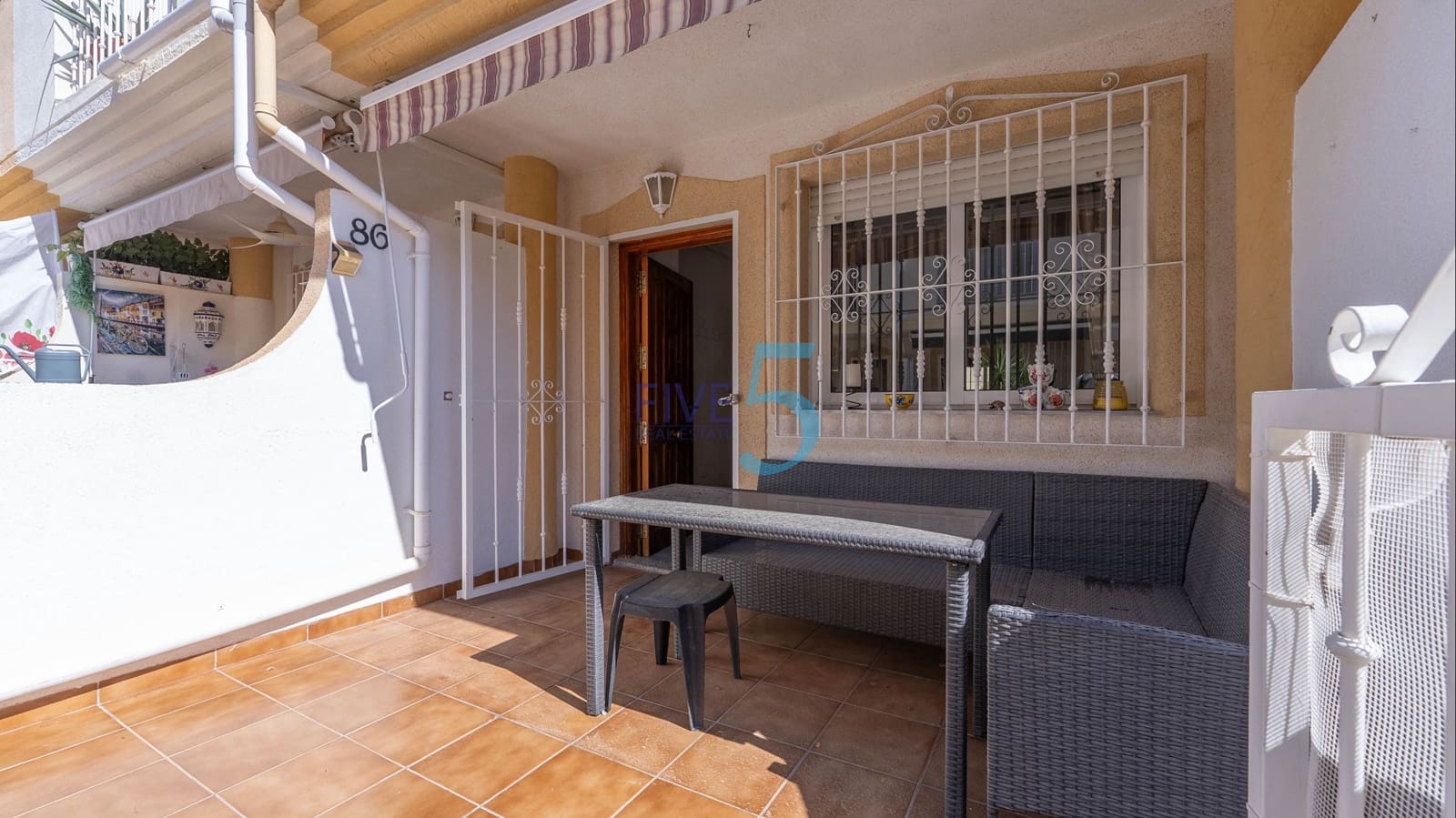3 camera da letto Casa in vendita in Playa Flamenca con piscina - 174.900 € (Rif: 10019565)