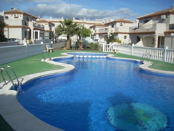 2 slaapkamer Huis te koop in Playa Flamenca, Orihuela met zwembad garage - € 197.500 (Ref: 10019566)