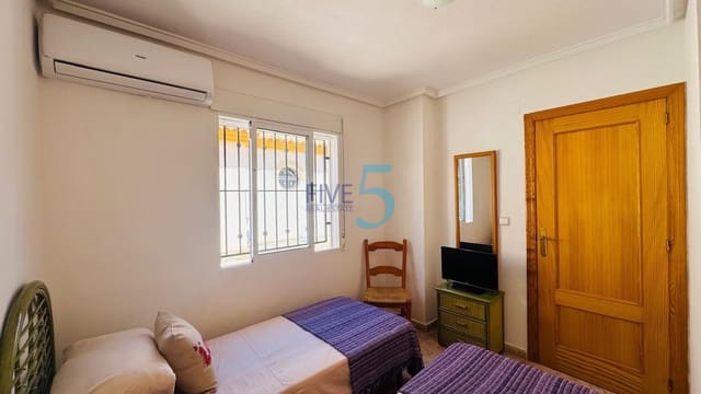 2 slaapkamer Huis te koop in Playa Flamenca, Orihuela met zwembad garage - € 197.500 (Ref: 10019566)