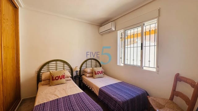 2 slaapkamer Huis te koop in Playa Flamenca, Orihuela met zwembad garage - € 197.500 (Ref: 10019566)