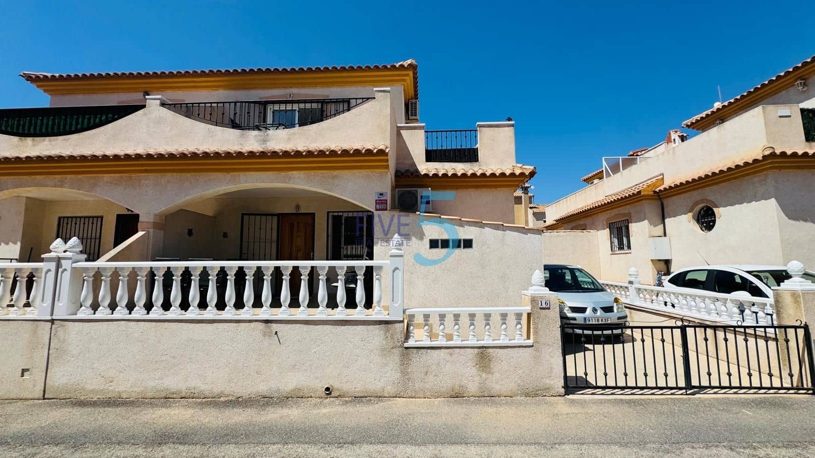 2 slaapkamer Huis te koop in Playa Flamenca met zwembad garage - € 197.500 (Ref: 10019566)