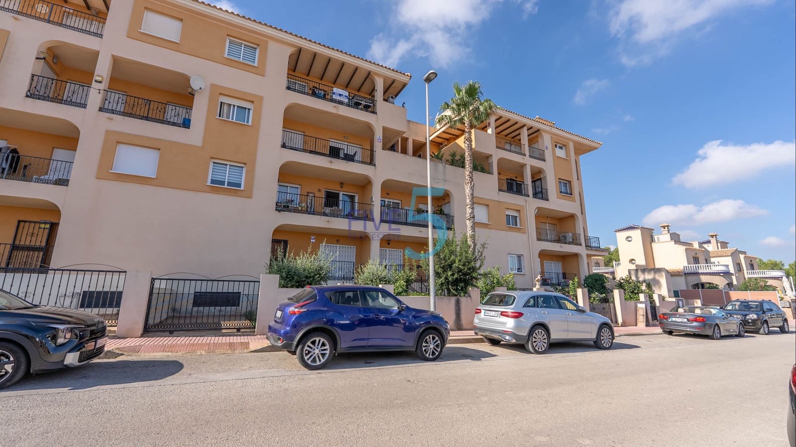 2 bedroom Apartment for sale in Villamartin with pool - € 184,999 (Ref: 10019567)