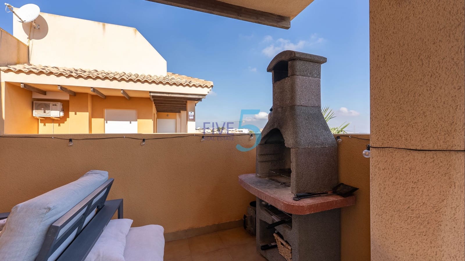 2 bedroom Apartment for sale in Villamartin with pool - € 184,999 (Ref: 10019567)