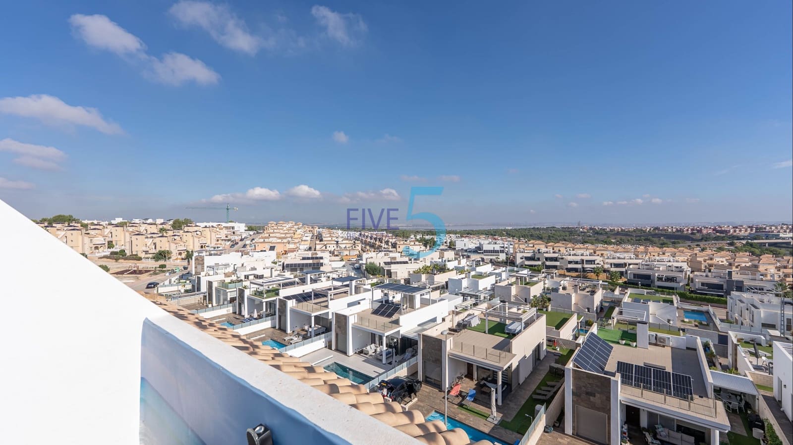 2 bedroom Apartment for sale in Villamartin with pool - € 184,999 (Ref: 10019567)