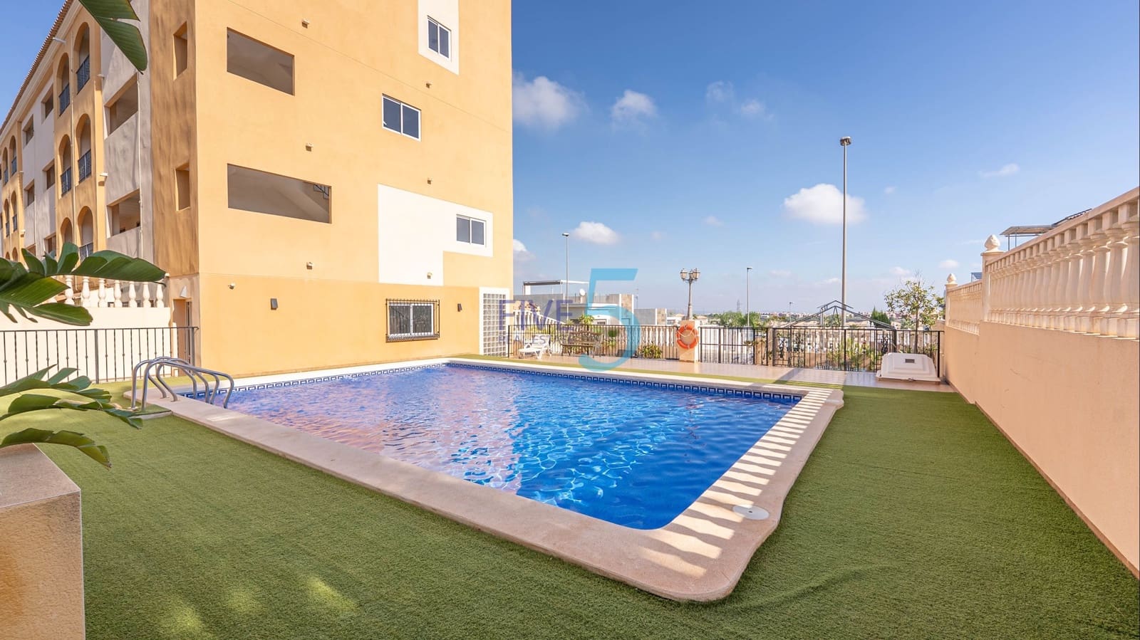 2 bedroom Apartment for sale in Villamartin with pool - € 184,999 (Ref: 10019567)