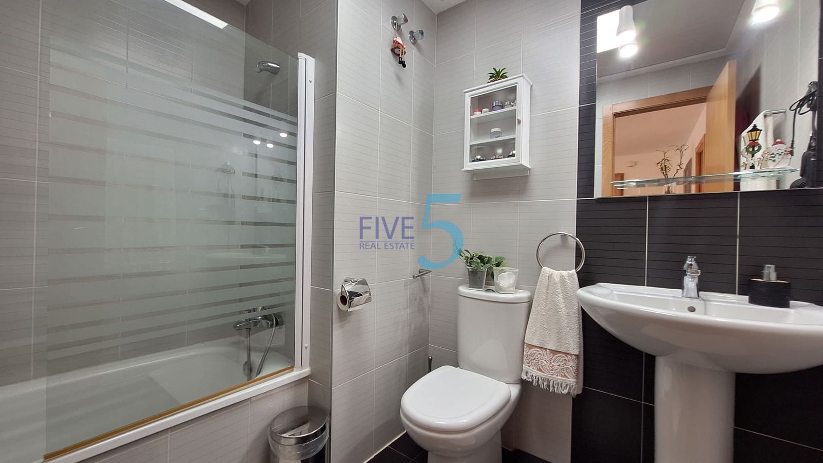 Apartamento de 2 habitaciones en La Tercia en venta con piscina garaje - 135.000 € (Ref: 10020003)