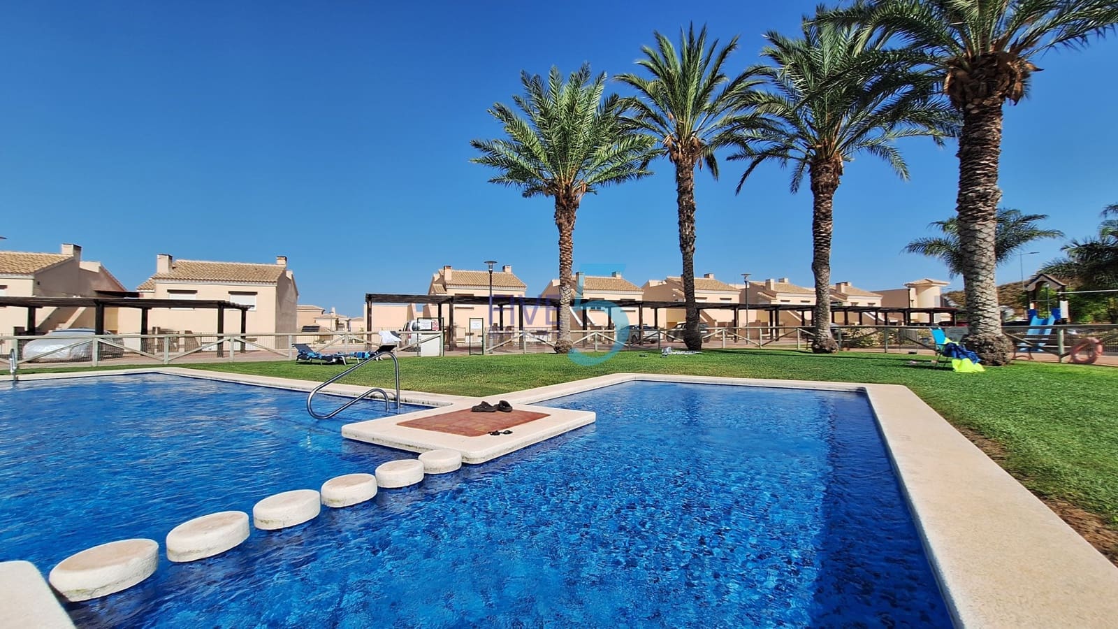 Apartamento de 2 habitaciones en La Tercia en venta con piscina garaje - 135.000 € (Ref: 10020003)