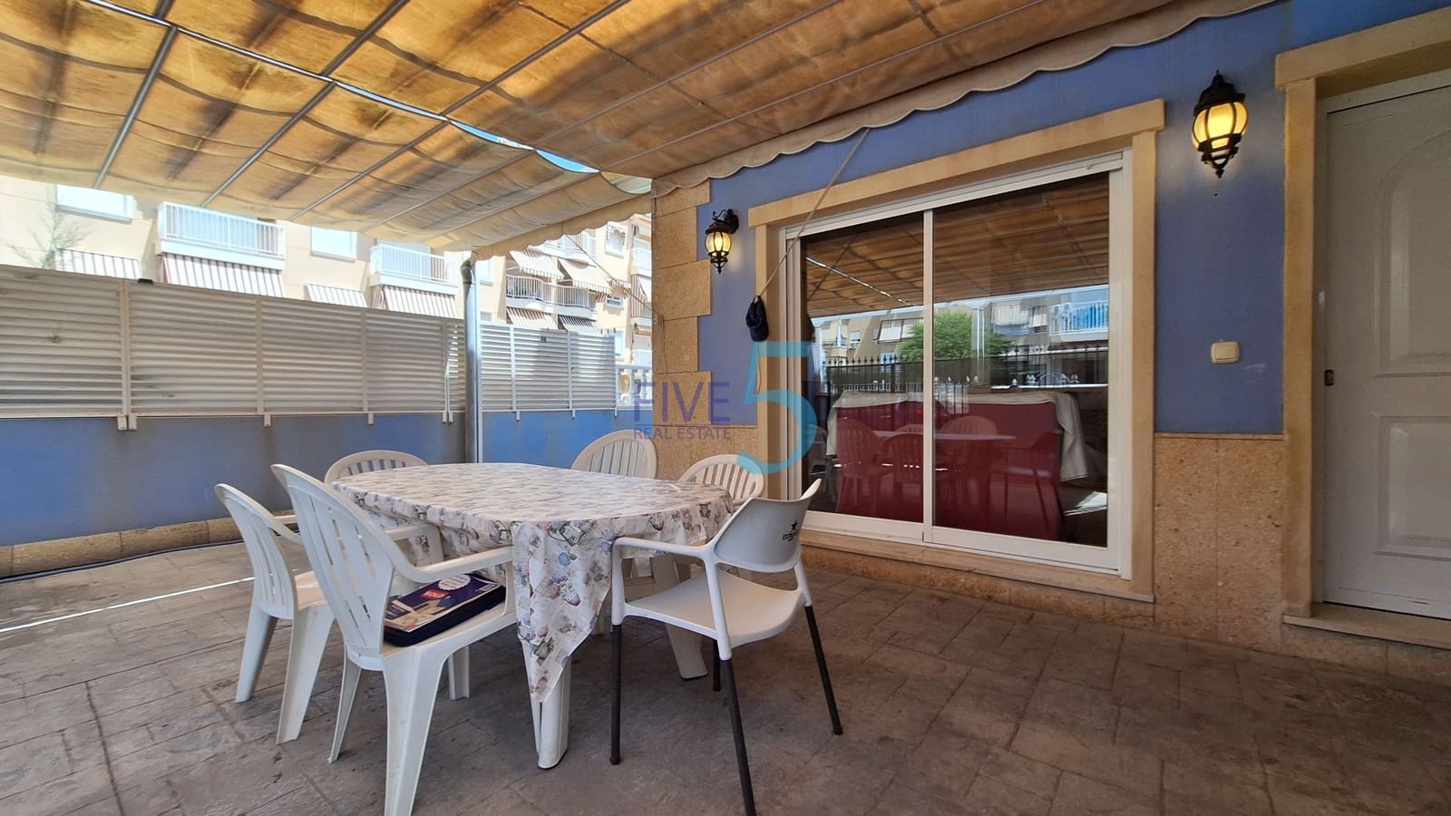 2 bedroom Apartment for sale in Santa Pola with garage - € 259,000 (Ref: 10021413)