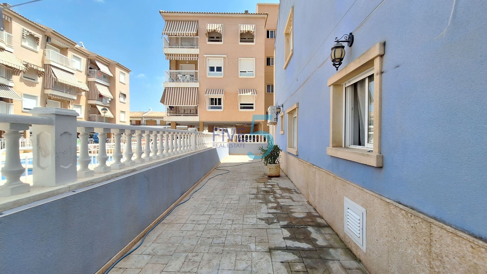 2 bedroom Apartment for sale in Santa Pola with garage - € 259,000 (Ref: 10021413)