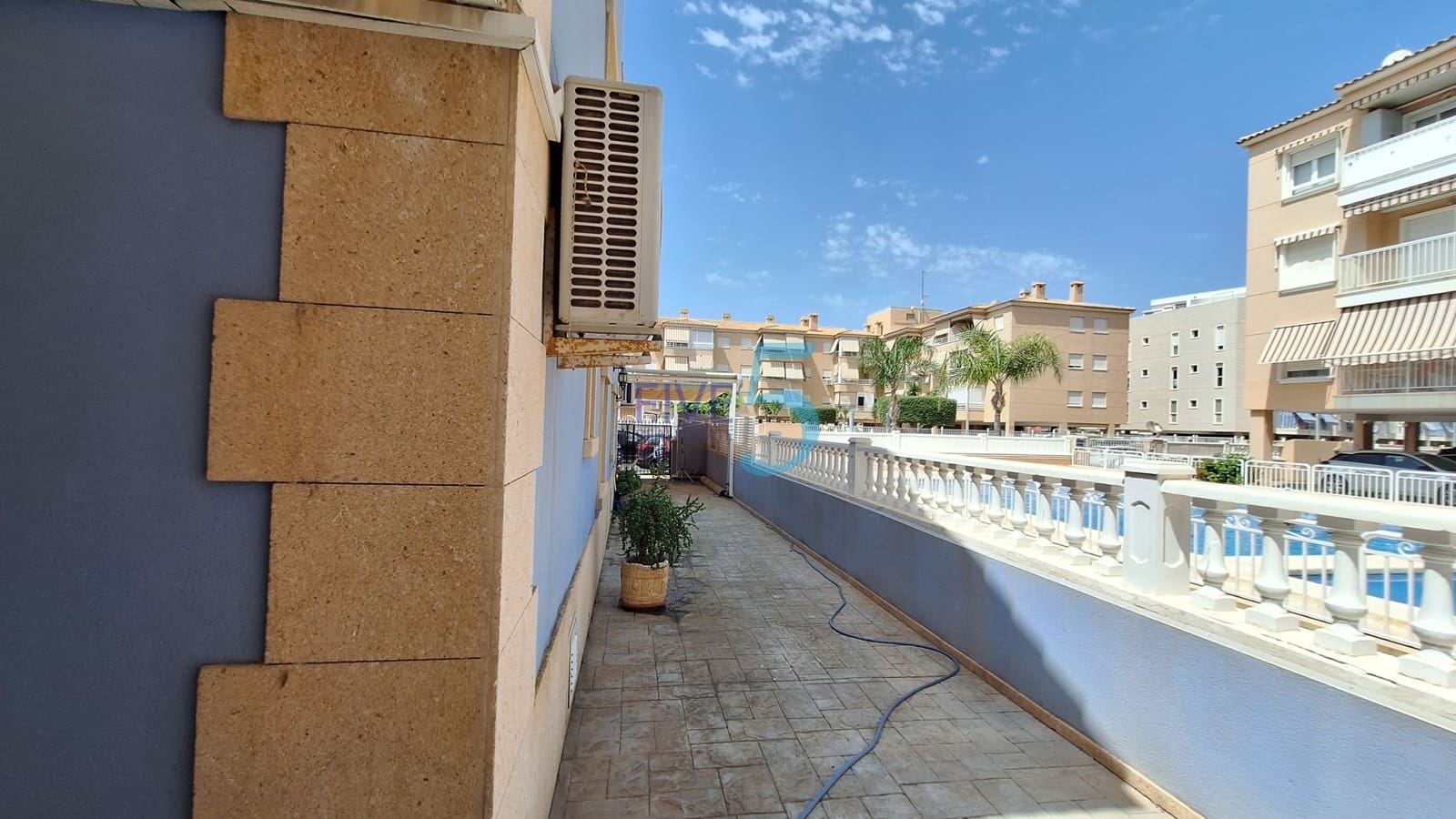 2 bedroom Apartment for sale in Santa Pola with garage - € 259,000 (Ref: 10021413)