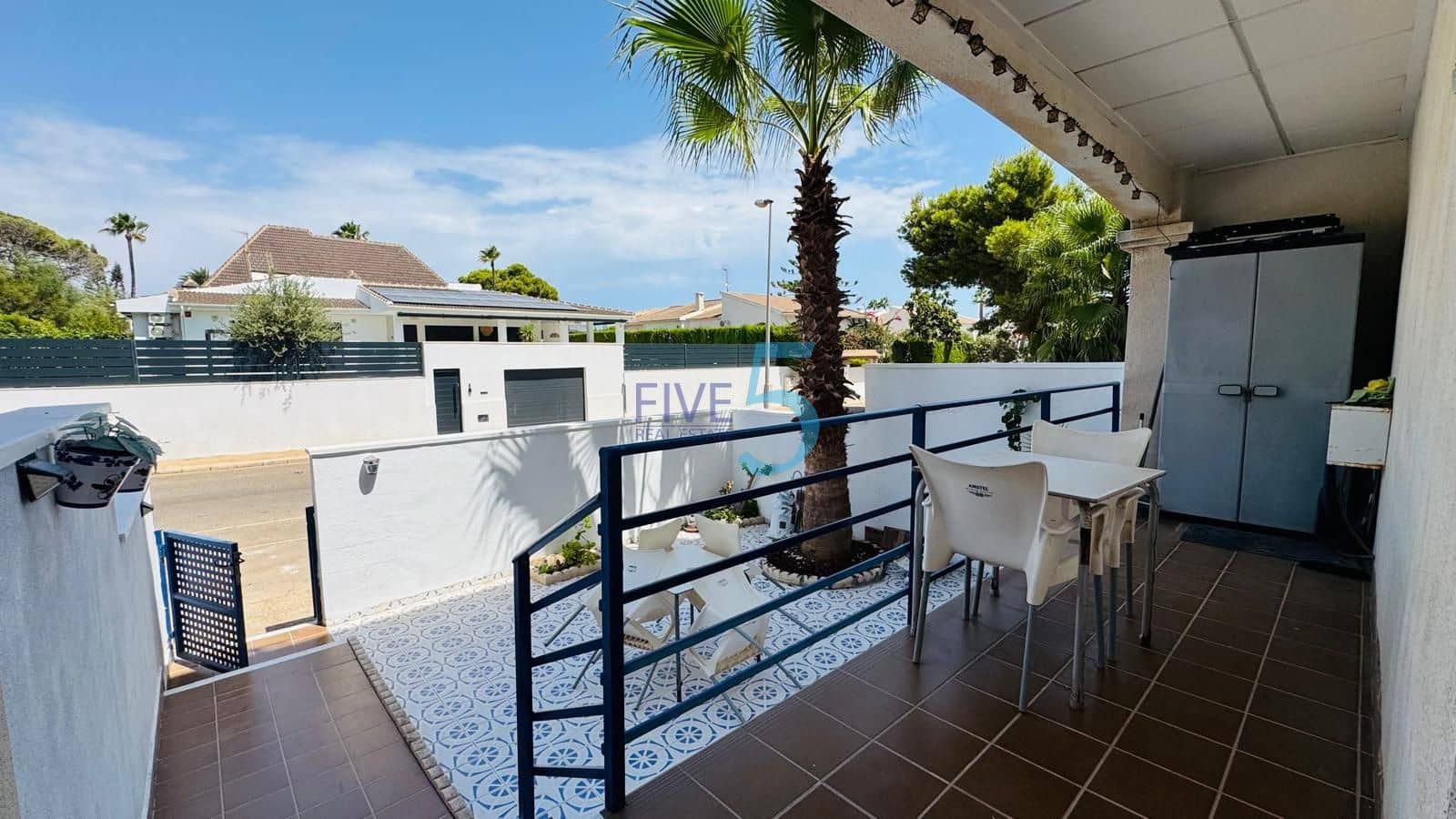 2 Zimmer Apartment zu verkaufen in La Zenia mit Pool Garage - 230.000 € (Ref: 10021768)