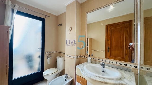 2 Zimmer Apartment zu verkaufen in La Zenia, Orihuela mit Pool Garage - 230.000 € (Ref: 10021768)