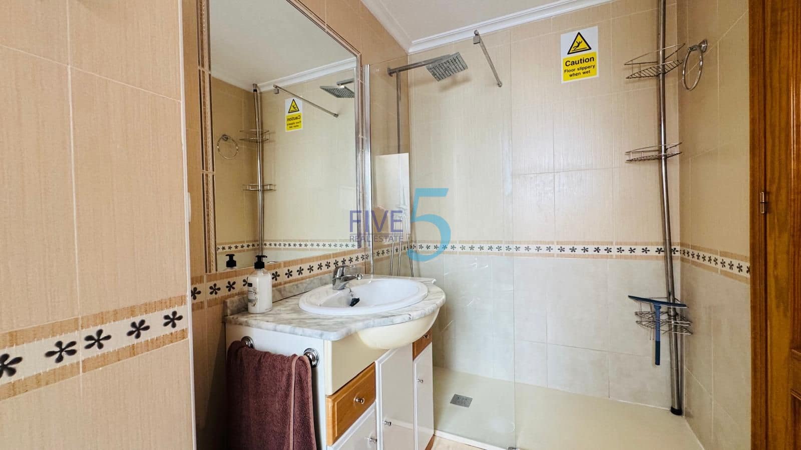 2 Zimmer Apartment zu verkaufen in La Zenia mit Pool Garage - 230.000 € (Ref: 10021768)