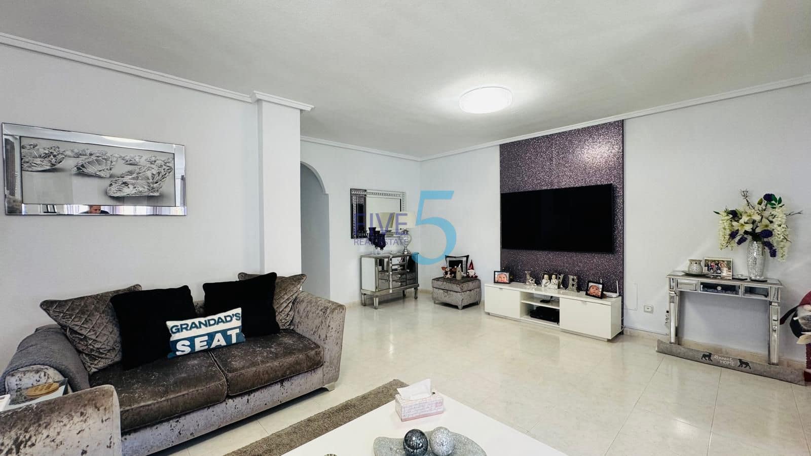 3 slaapkamer Huis te koop in Dona Pepa met zwembad - € 310.000 (Ref: 10023323)