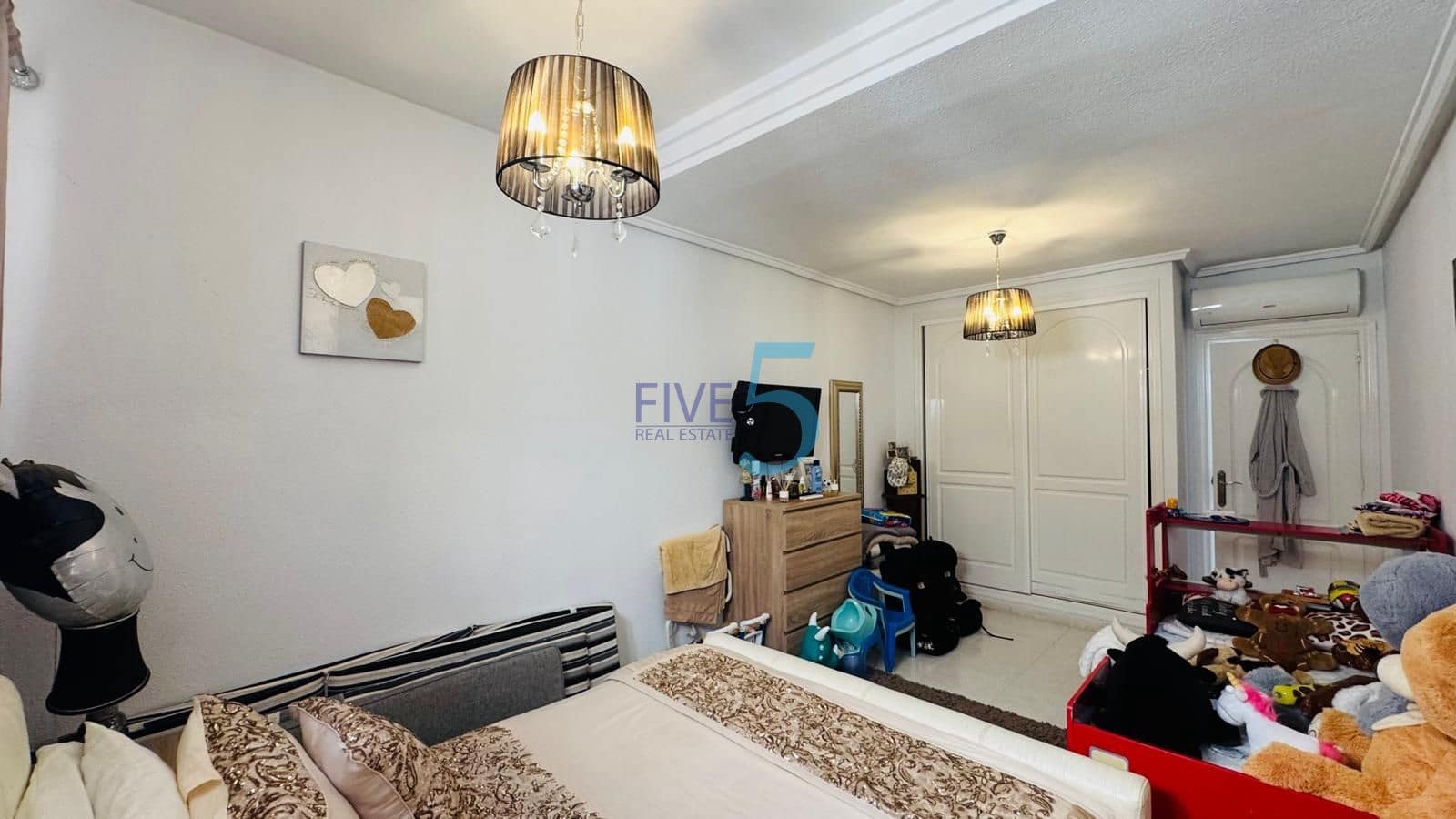 3 slaapkamer Huis te koop in Dona Pepa met zwembad - € 310.000 (Ref: 10023323)