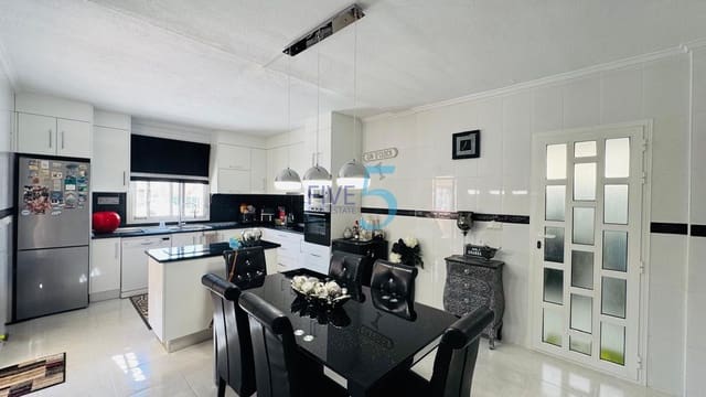 3 slaapkamer Huis te koop in Doña Pepa, Rojales met zwembad - € 310.000 (Ref: 10023323)