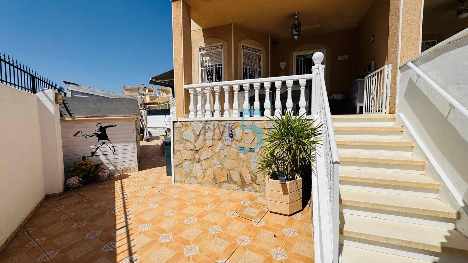 3 slaapkamer Huis te koop in Dona Pepa met zwembad - € 310.000 (Ref: 10023323)