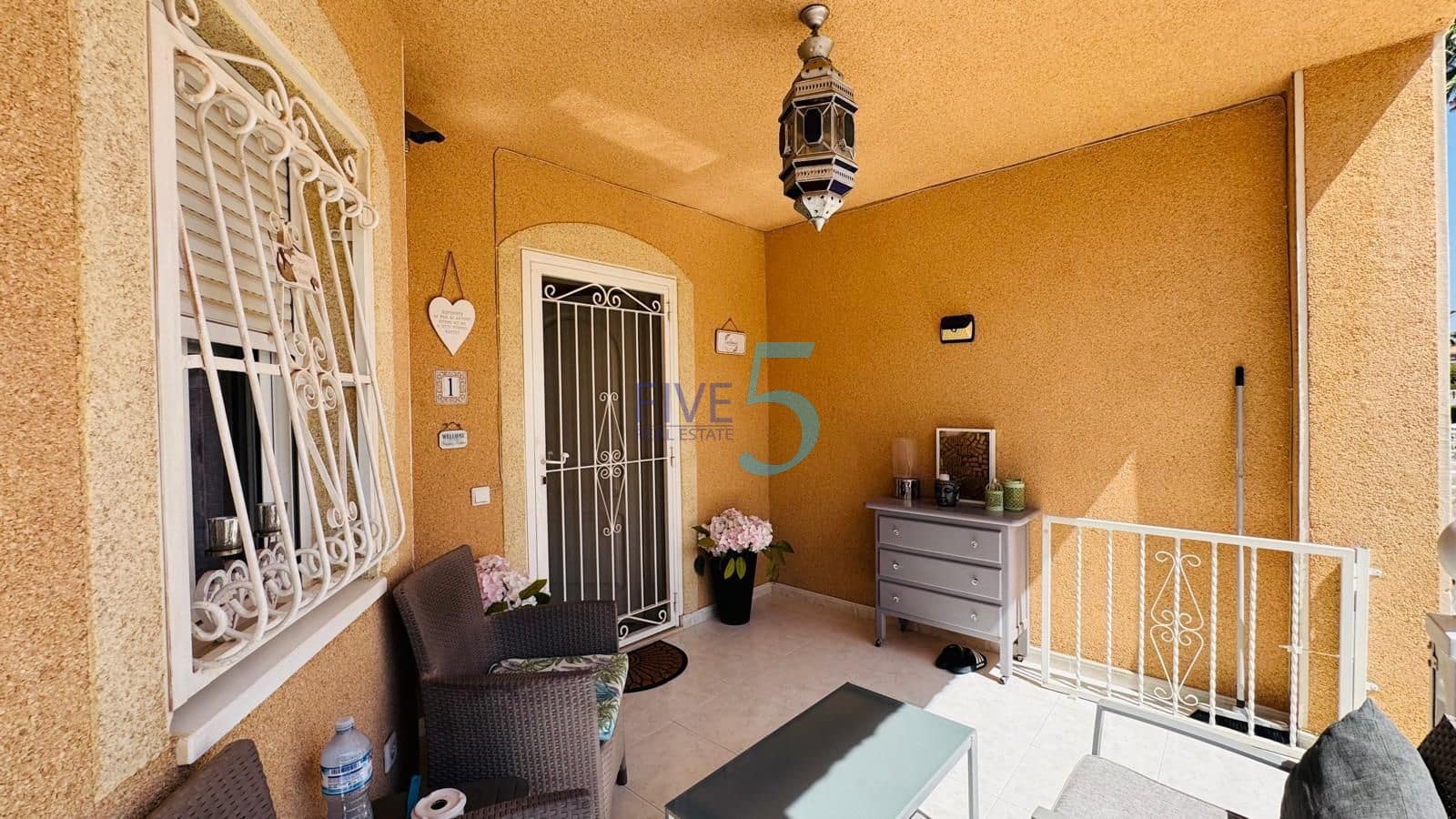 3 slaapkamer Huis te koop in Dona Pepa met zwembad - € 310.000 (Ref: 10023323)
