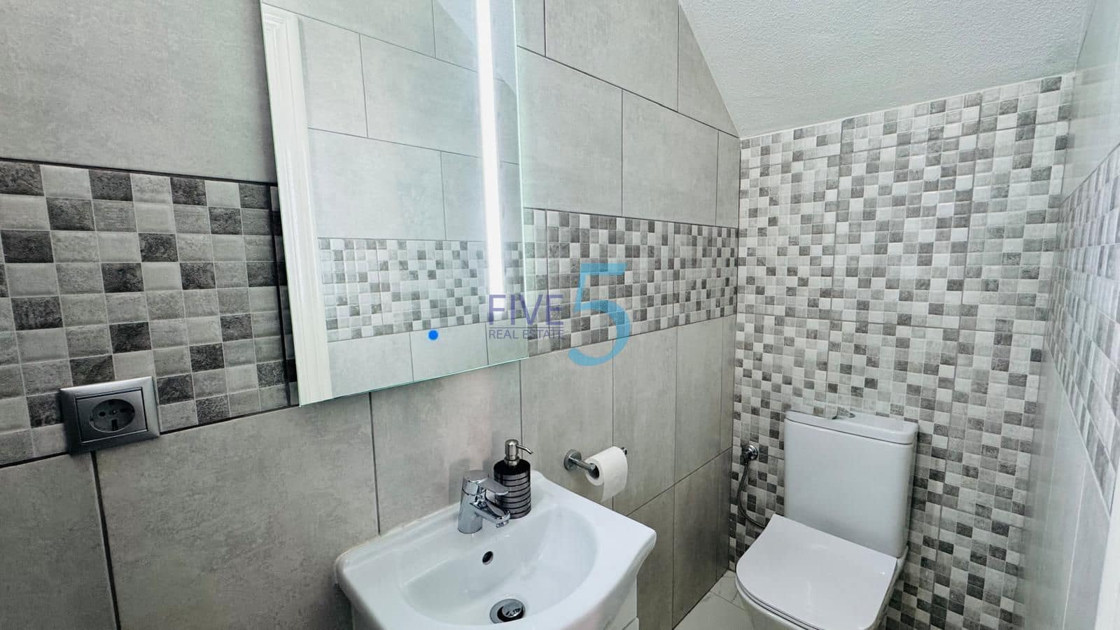2 Zimmer Haus zu verkaufen in Villamartin mit Pool - 235.000 € (Ref: 10024645)