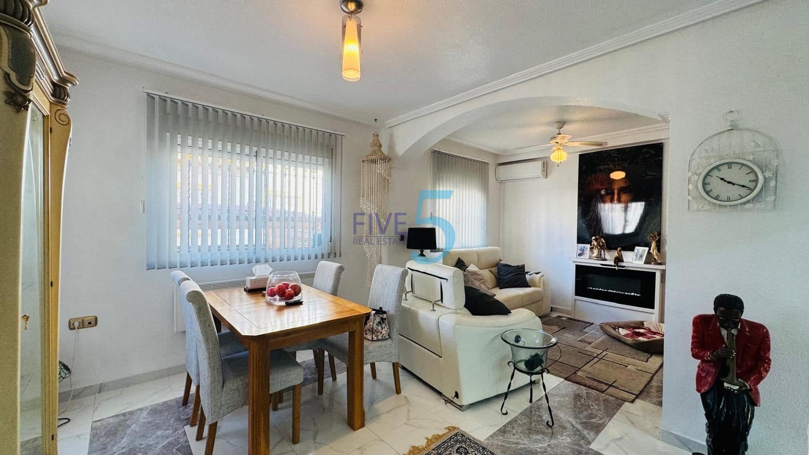 2 Zimmer Haus zu verkaufen in Villamartin mit Pool - 235.000 € (Ref: 10024645)