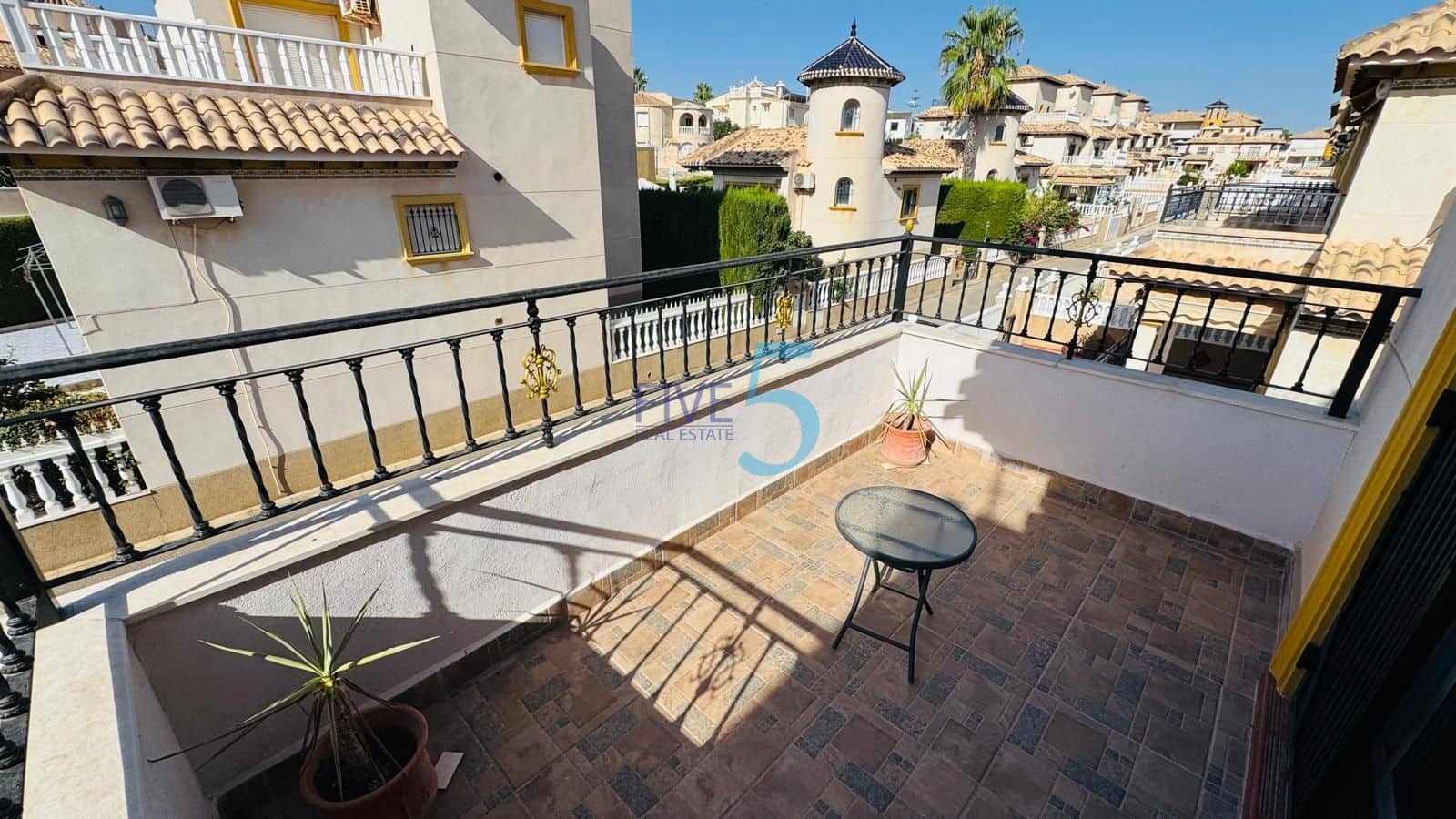 2 Zimmer Haus zu verkaufen in Villamartin mit Pool - 235.000 € (Ref: 10024645)