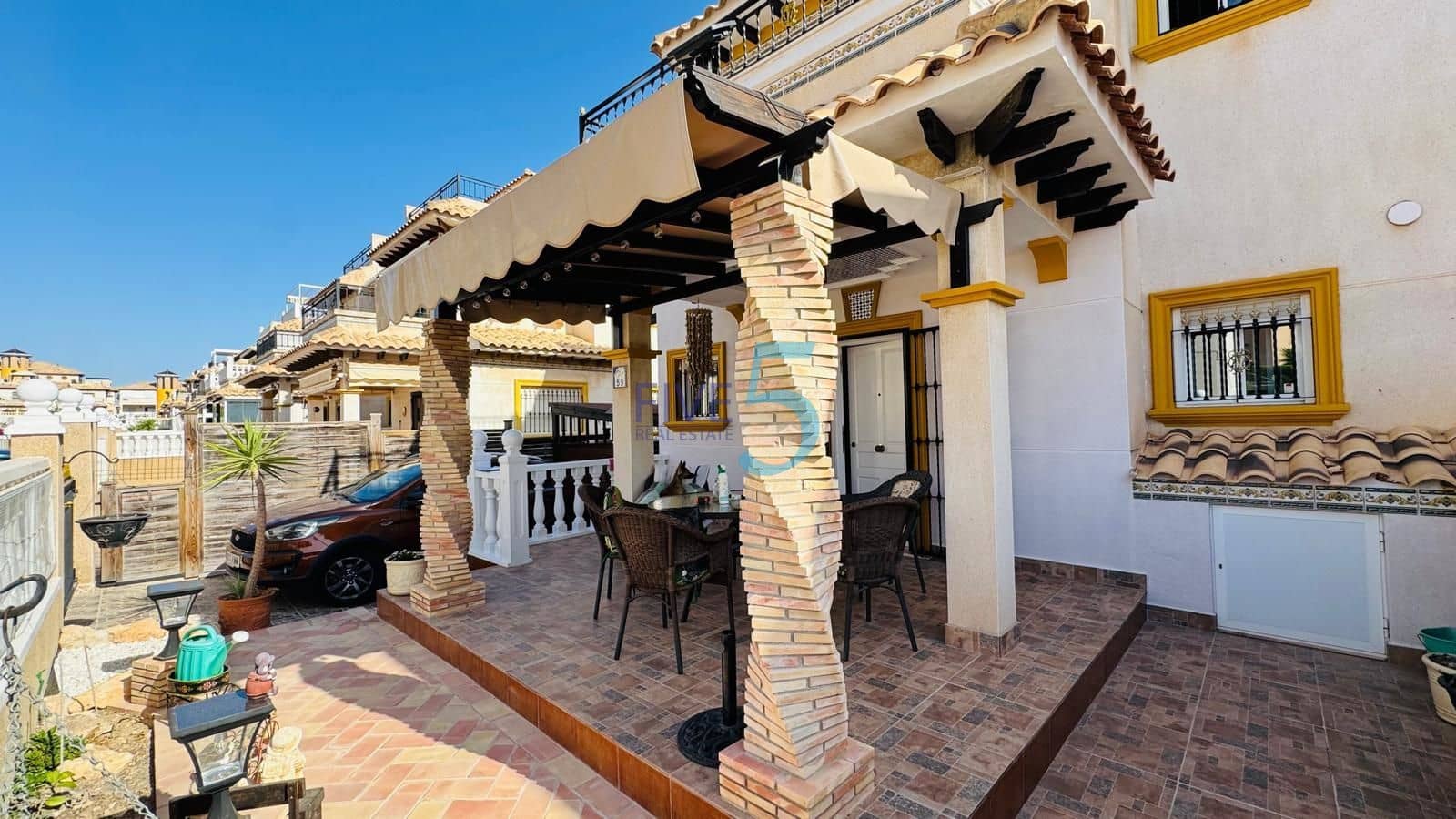 2 Zimmer Haus zu verkaufen in Villamartin mit Pool - 235.000 € (Ref: 10024645)