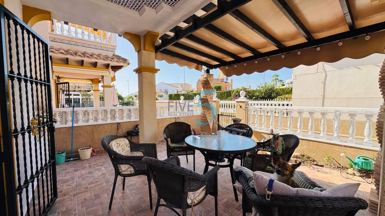 2 Zimmer Haus zu verkaufen in Villamartin mit Pool - 235.000 € (Ref: 10024645)