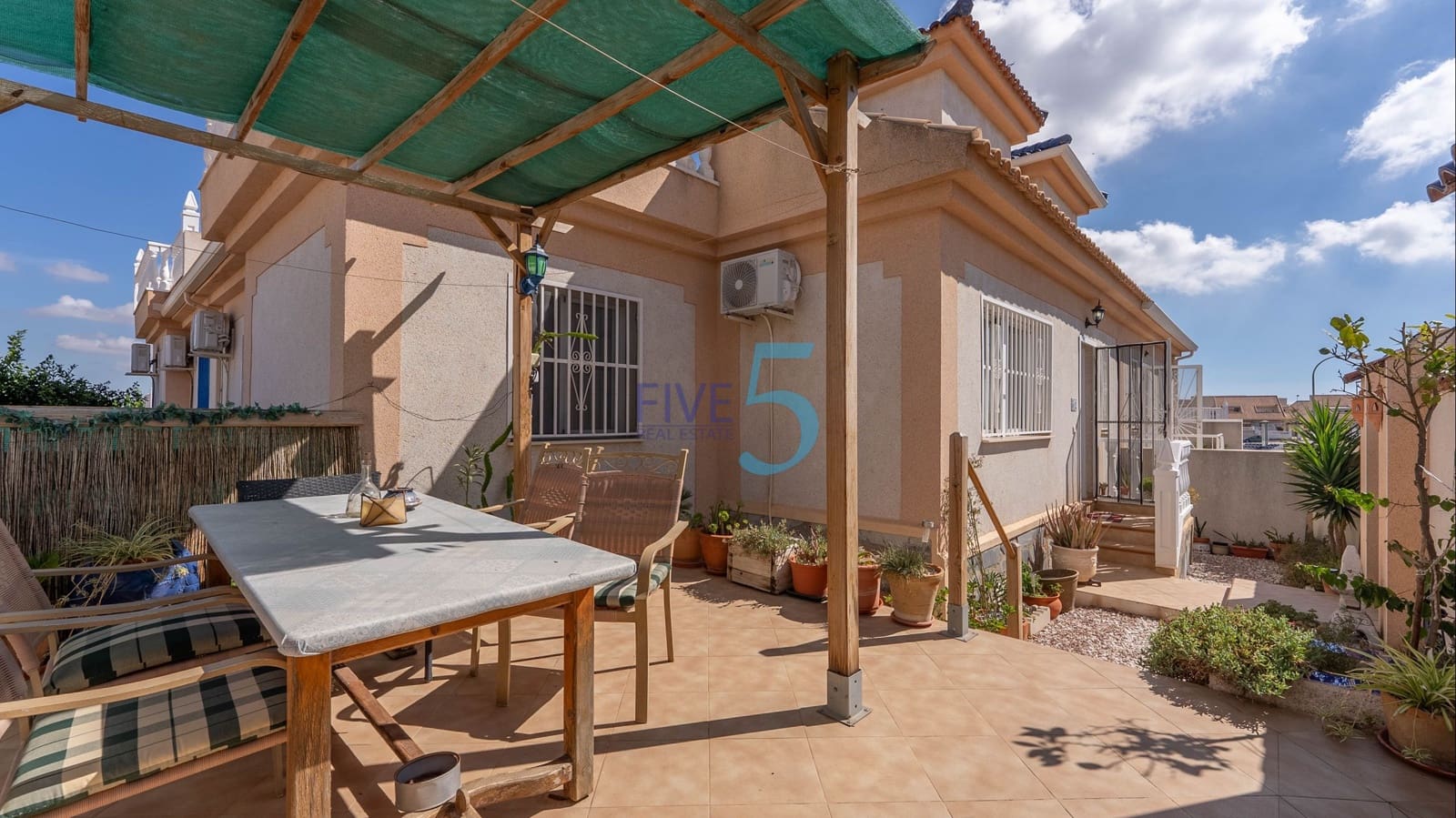 2 chambre Maison de Ville à vendre à Ciudad Quesada avec piscine garage - 199 999 € (Ref: 10024732)
