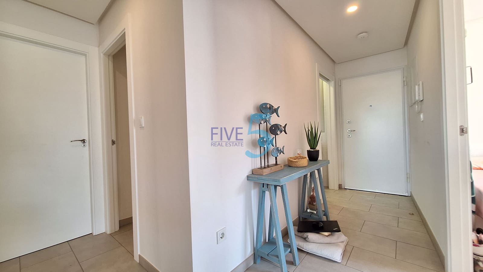3 bedroom Apartment for sale in Arenales del Sol with pool garage - € 625,000 (Ref: 10026523)