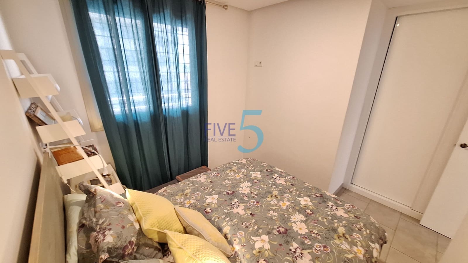 3 bedroom Apartment for sale in Arenales del Sol with pool garage - € 625,000 (Ref: 10026523)