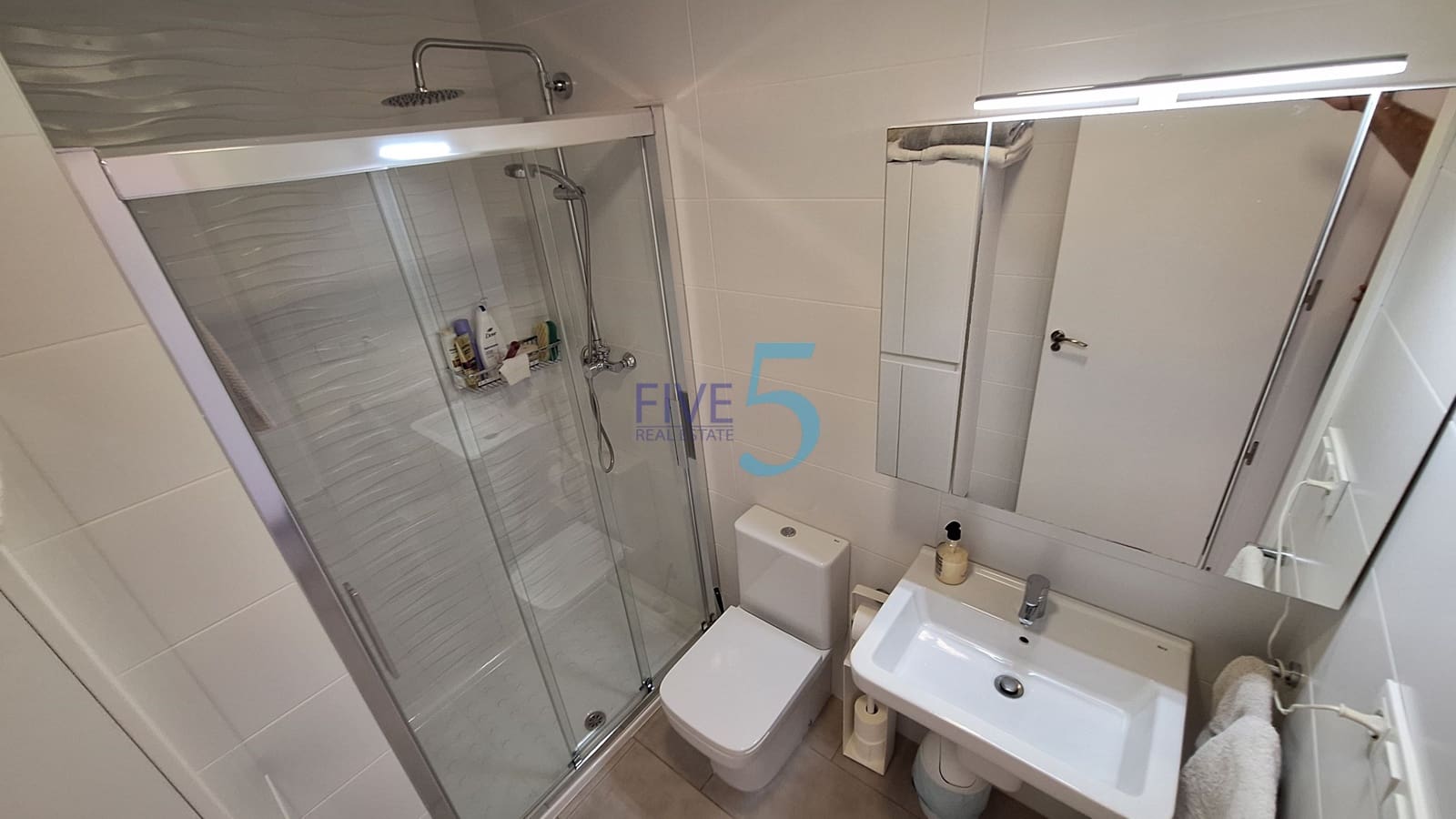 3 bedroom Apartment for sale in Arenales del Sol with pool garage - € 625,000 (Ref: 10026523)