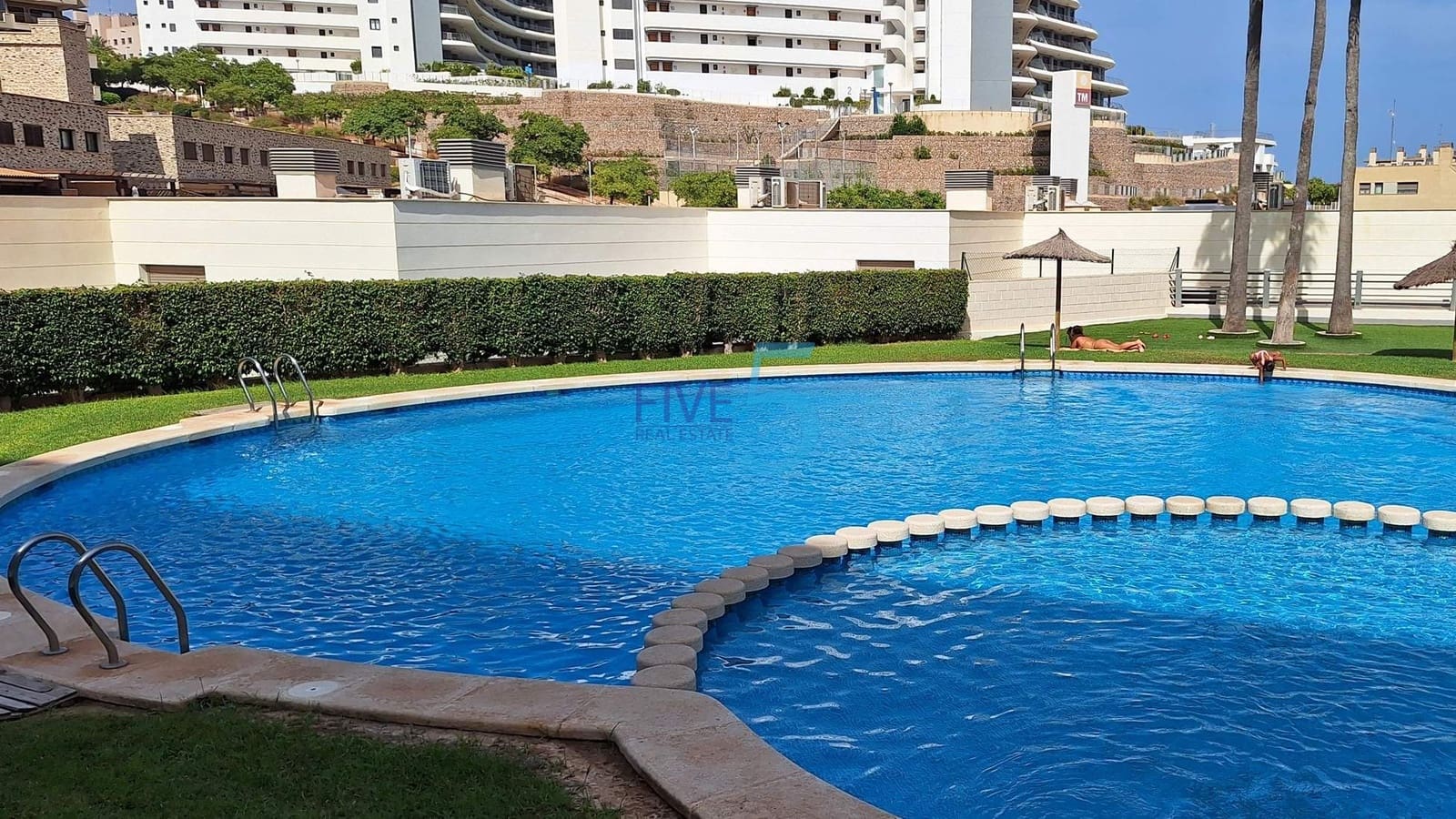 3 bedroom Apartment for sale in Arenales del Sol with pool garage - € 625,000 (Ref: 10026523)