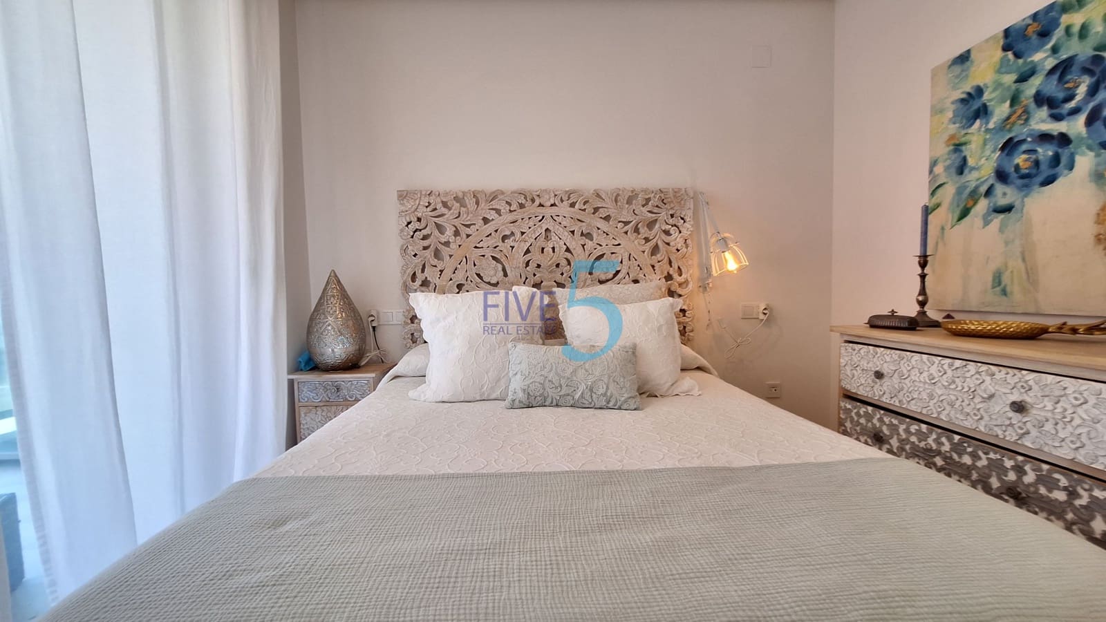 3 bedroom Apartment for sale in Arenales del Sol with pool garage - € 625,000 (Ref: 10026523)